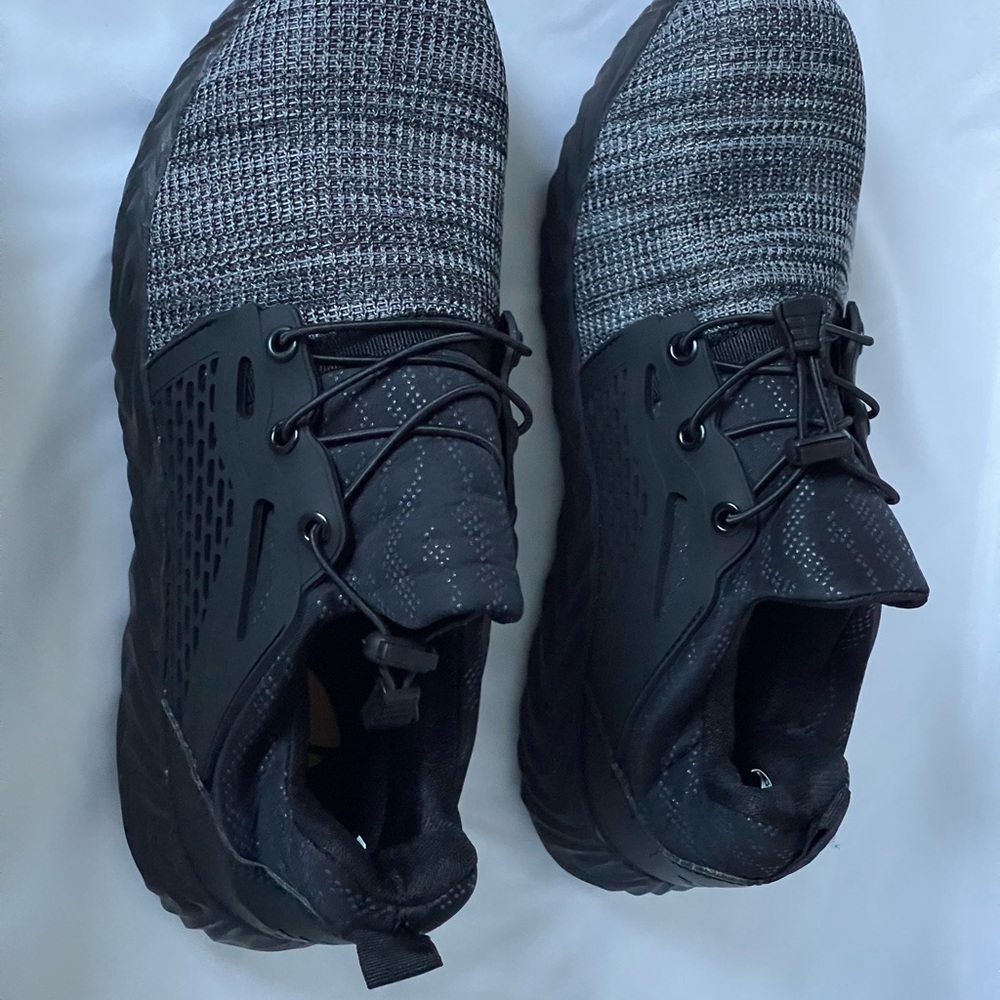 RYDER INDESTRUCTIBLE Steel Toe Sneakers Size 45